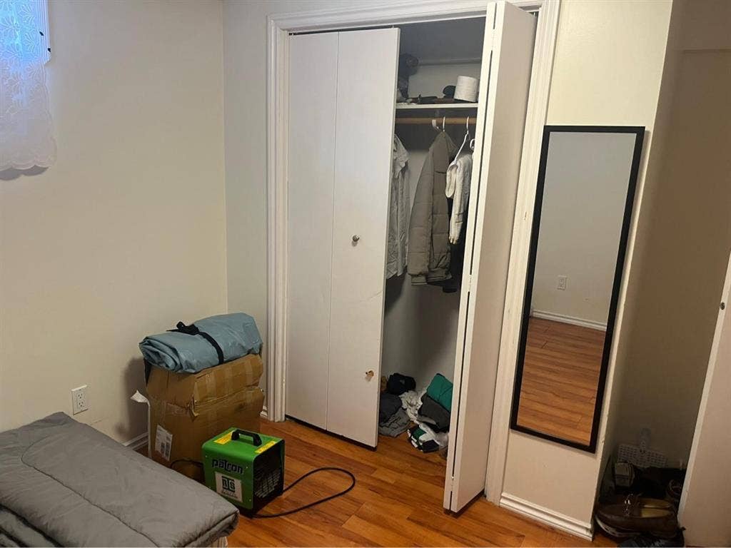1 Room/separate kitchen for rent