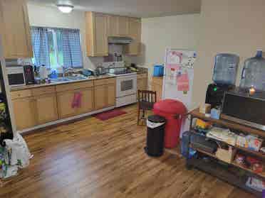 Spacious & Affordable Room for Rent