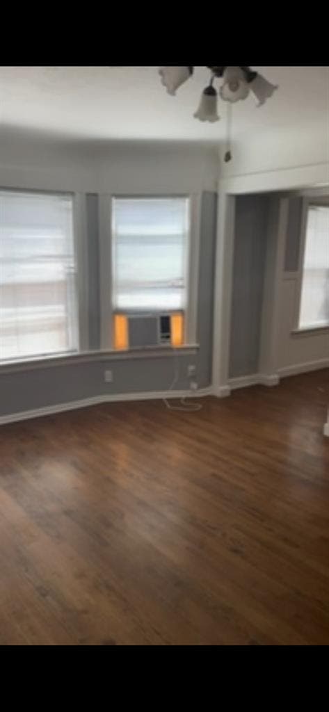 bath house apt w/ backyard