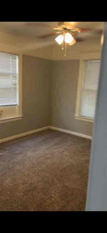 bath house apt w/ backyard