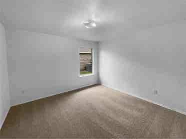 4 bedroom house available for rent