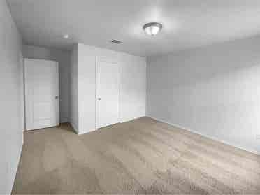 4 bedroom house available for rent