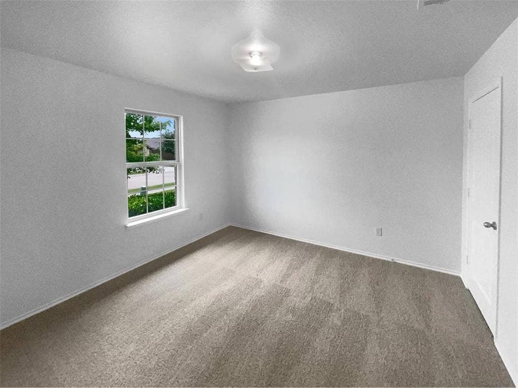 4 bedroom house available for rent