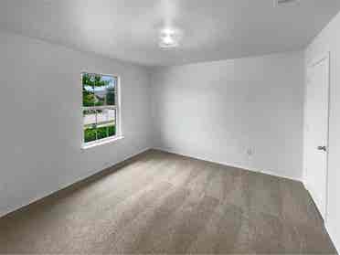 4 bedroom house available for rent