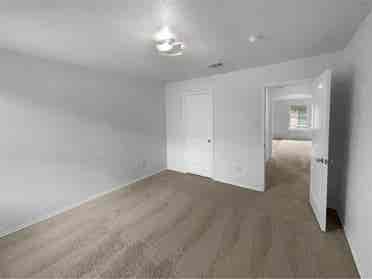 4 bedroom house available for rent