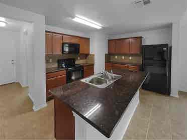 4 bedroom house available for rent