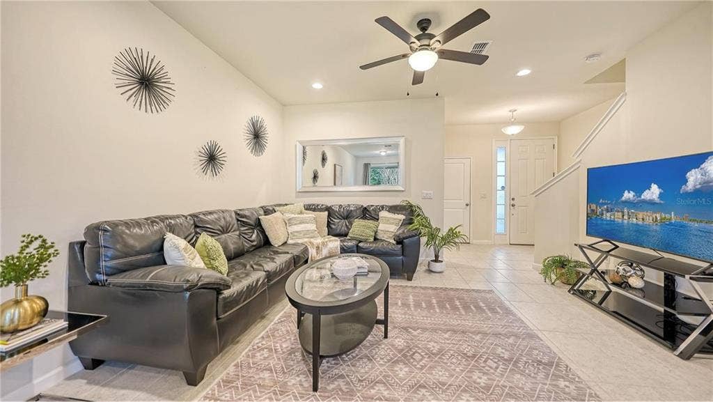Looking for Roommate!