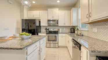 Looking for Roommate!