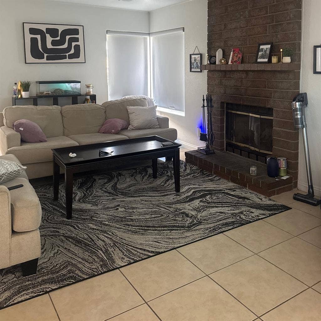 Looking for someone to move in asap