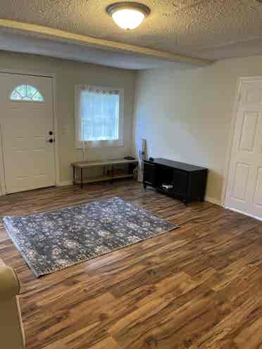 Room for rent - Minutes to downtown