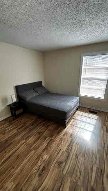 Room for rent - Minutes to downtown