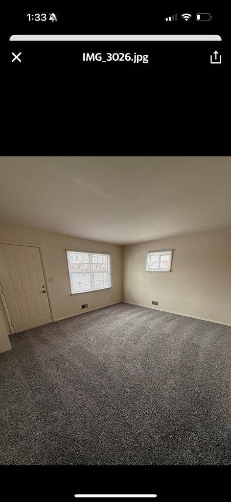 ROOM FOR RENT :)
