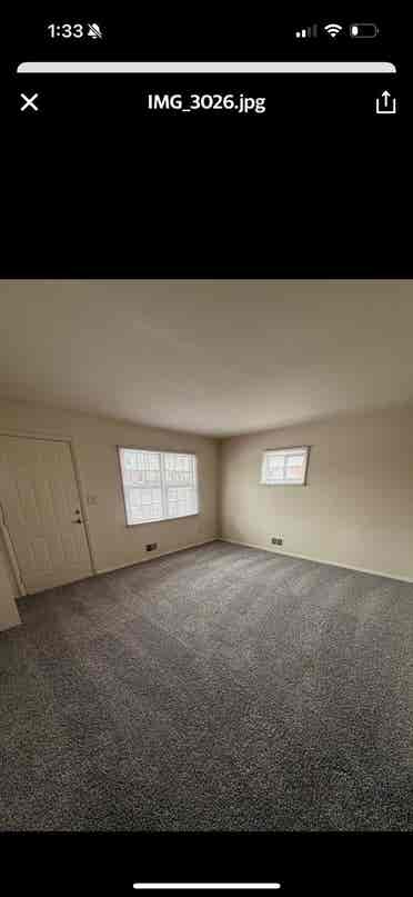 ROOM FOR RENT :)