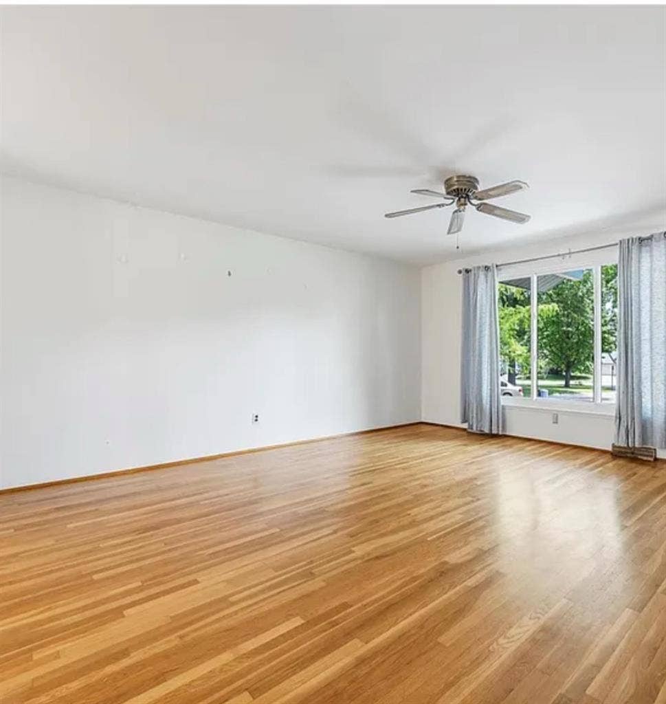 Looking for a roomate in affton.