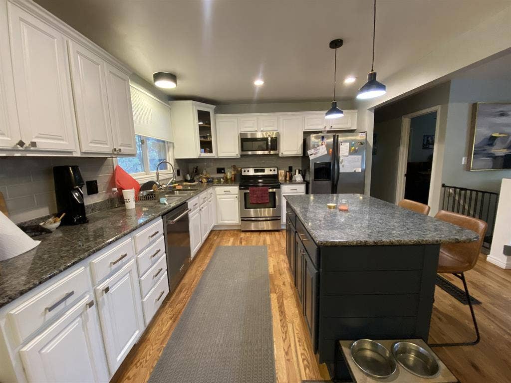 Private room for rent in basement
