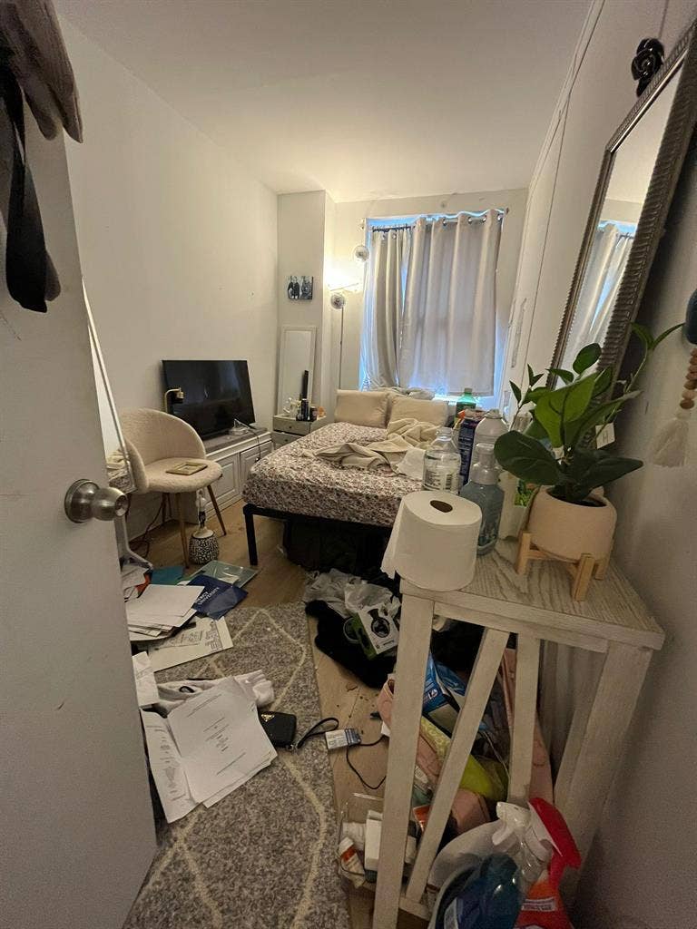✨Spacious Room in Midtown South✨