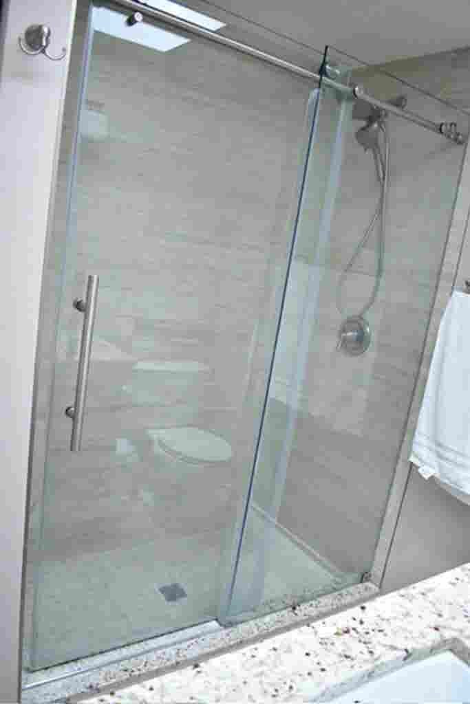 2nd Floor Apt Available in Tampa