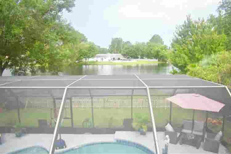 2nd Floor Apt Available in Tampa