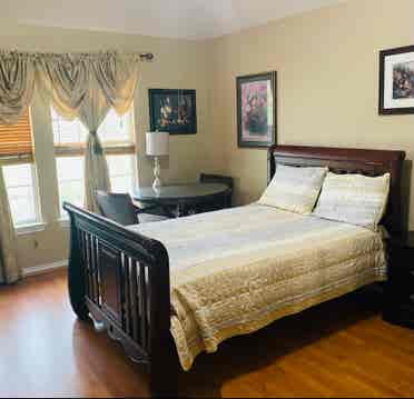 Spacious furnished bedroom for rent
