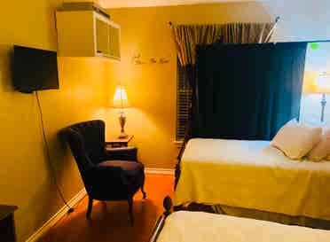 Spacious furnished bedroom for rent