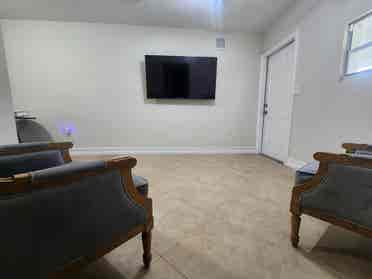 BATH HOME  W. LITTLE HAVANA