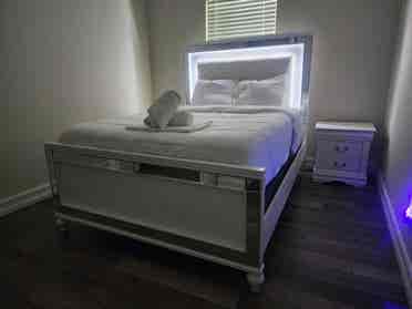 BATH HOME  W. LITTLE HAVANA
