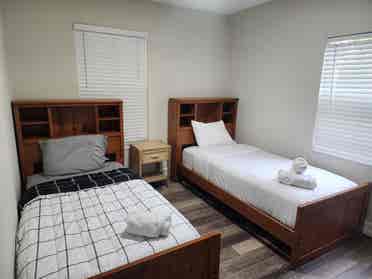 BATH HOME  W. LITTLE HAVANA
