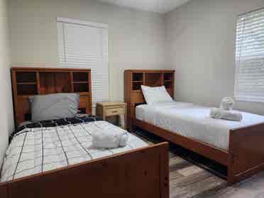 BATH HOME  W. LITTLE HAVANA