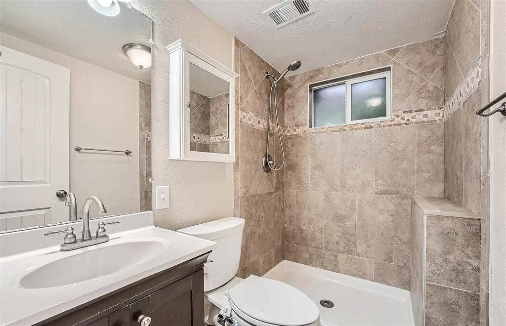 Private Room for Rent in Nice Home