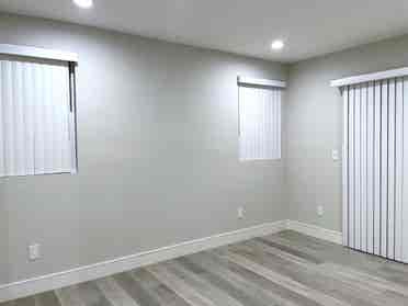 Private room/ba in Furnished House