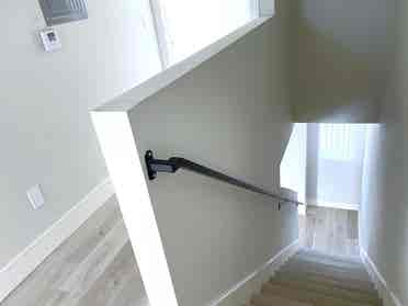 Private room/ba in Furnished House