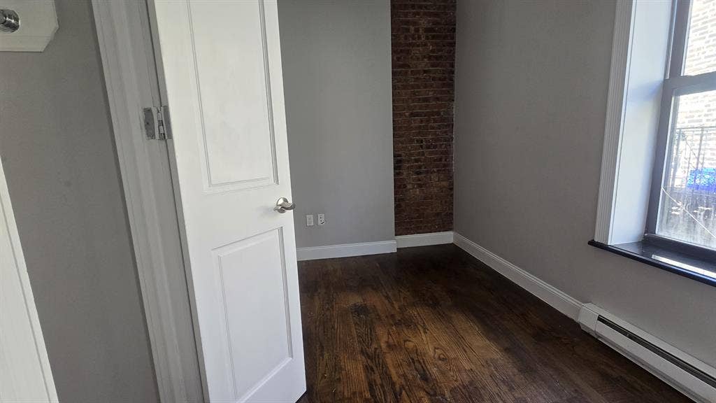 2 bed, with Roofdeck! W/D