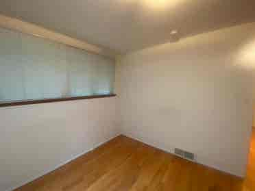 Unfurnished Room for Rent- Bellevue