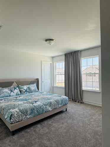 Private room with bath available