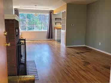 looking for two cool roommates