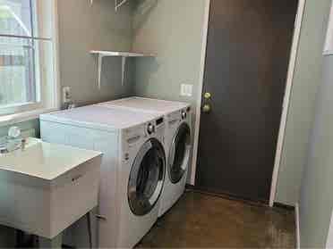 looking for two cool roommates