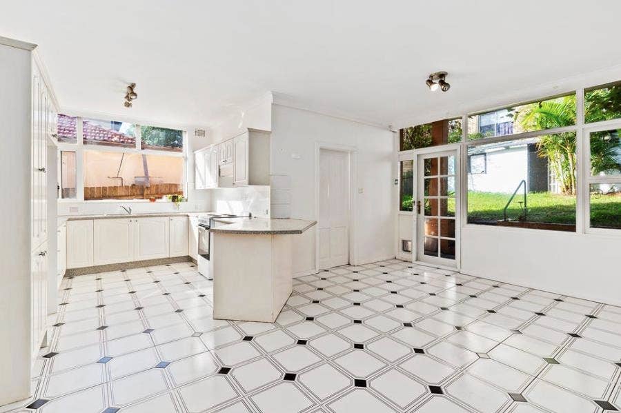 Lovely 3 bedrooms, 2 bathroom house
