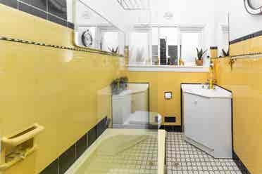 Lovely 3 bedrooms, 2 bathroom house