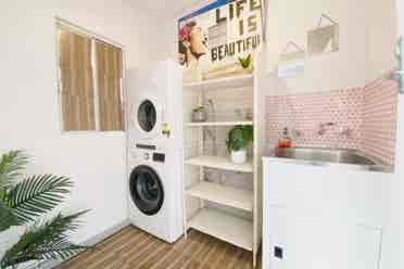Lovely 3 bedrooms, 2 bathroom house