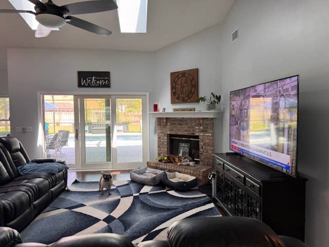 Spacious Home with room to rent