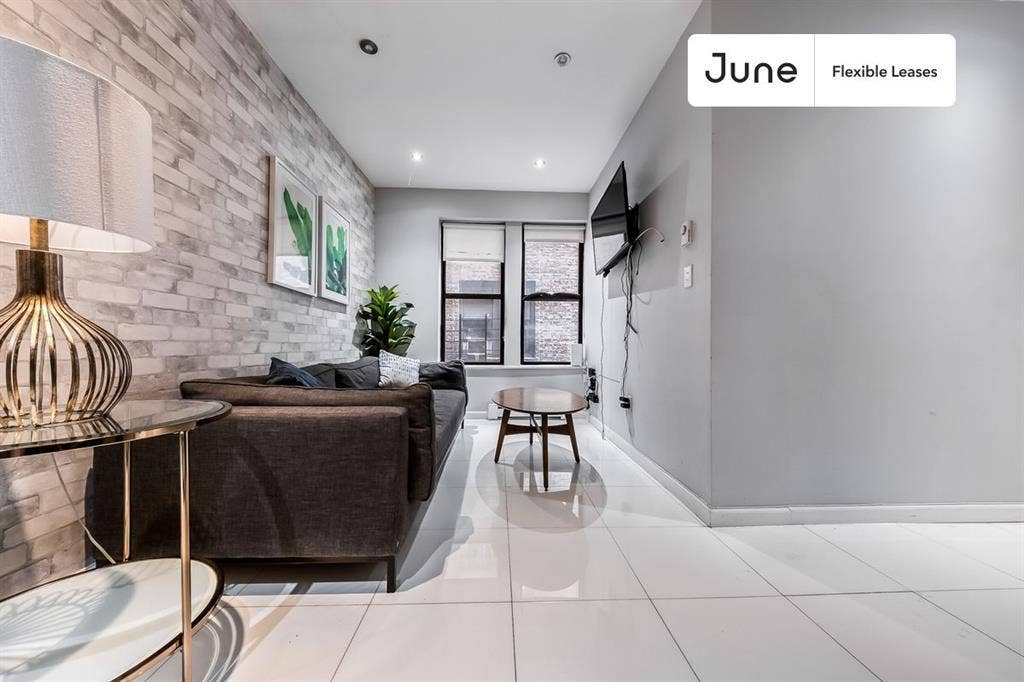 3 BR in New York City