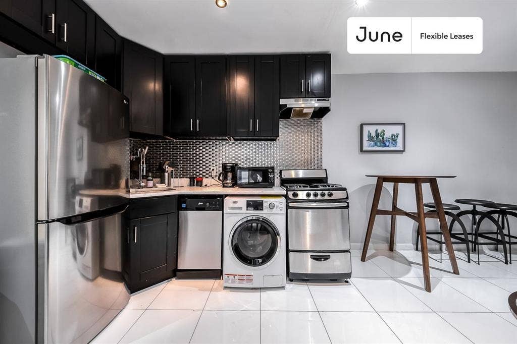 3 BR in New York City