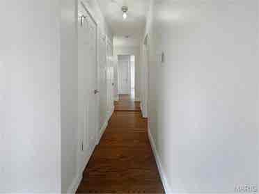 2 bedroom house available for rent