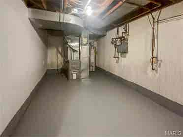 2 bedroom house available for rent