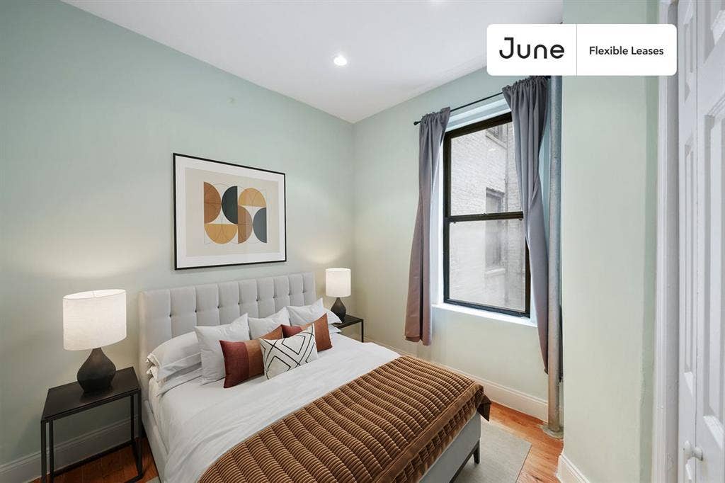 2 BR in New York City