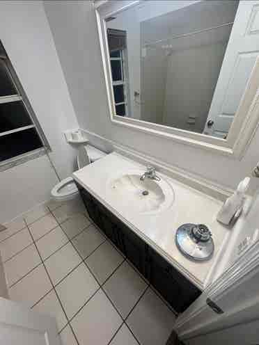 Looking for two roommates