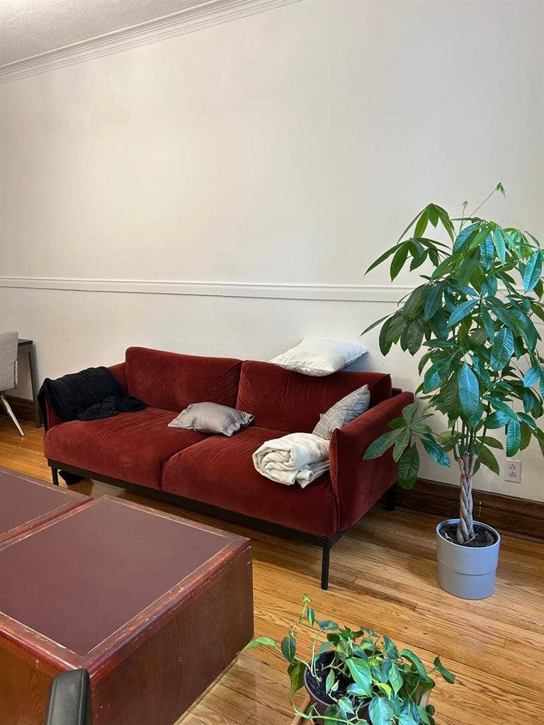 Furnished room near university B