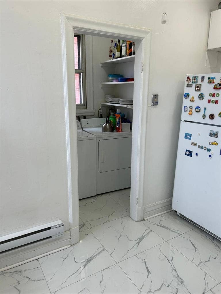 Furnished room near university B