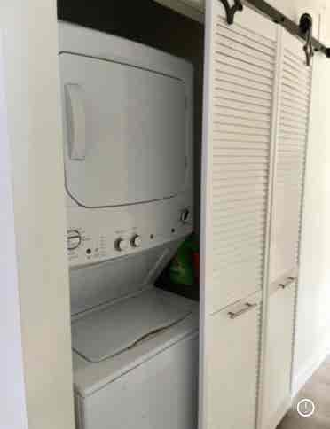 Noho Room For Rent Utilities inc!
