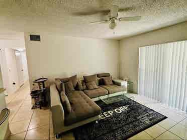 Private Room for Rent in Hollywood